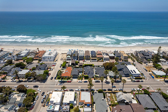 1817 Coast Blvd 01
