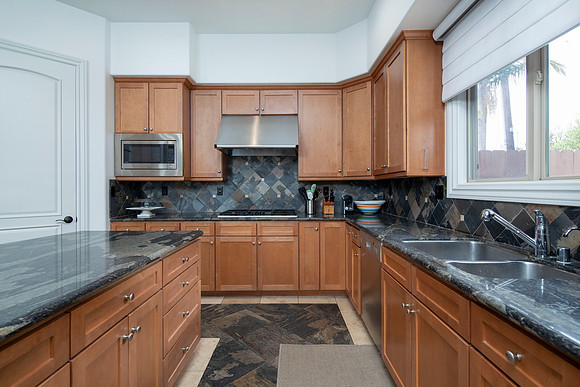 760 Bonair Place 27
