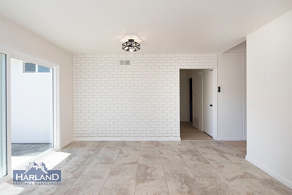 11191 Zapata Ave 09
