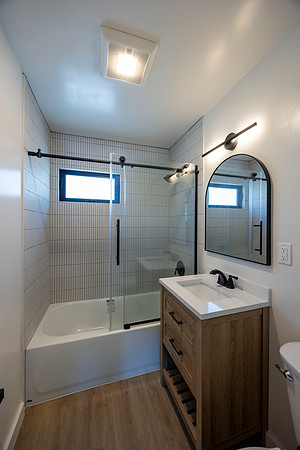 220 12th St 06