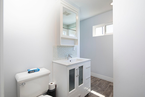 1911 Chalcedony St 28