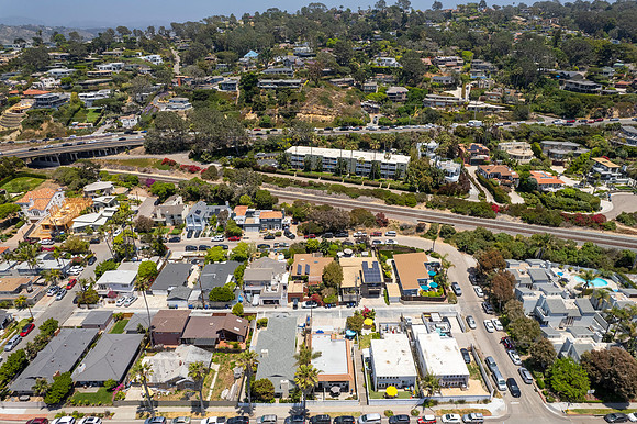 1817 Coast Blvd 05
