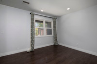 1911 Chalcedony St 15