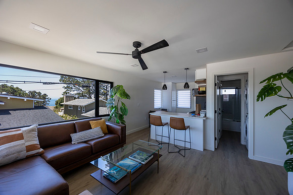 220 12th St 02